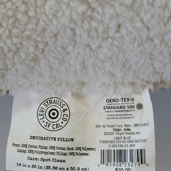 throw pillow - Picture 3 of 3